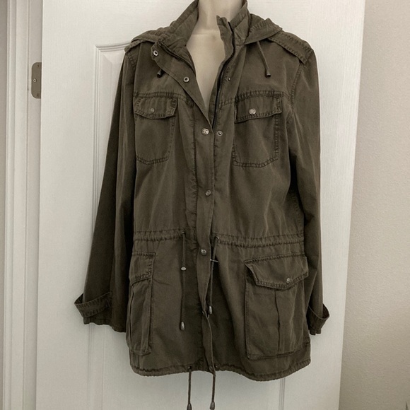 Buffalo David Bitton Jackets & Blazers - Super cute army jacket never worn!!